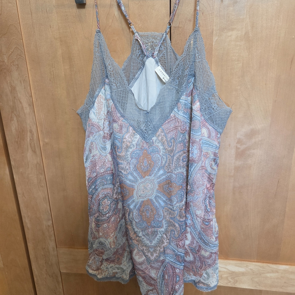 Lovestitch Lace Trimmed Cami in Gray and Cream